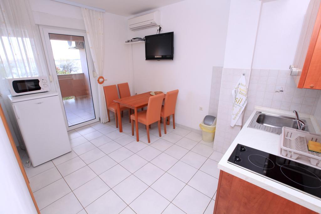 Apartments Miroslav ポヴリャナ エクステリア 写真
