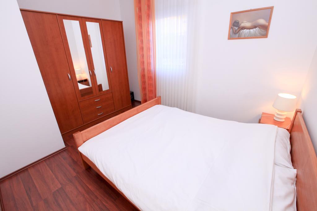 Apartments Miroslav ポヴリャナ エクステリア 写真