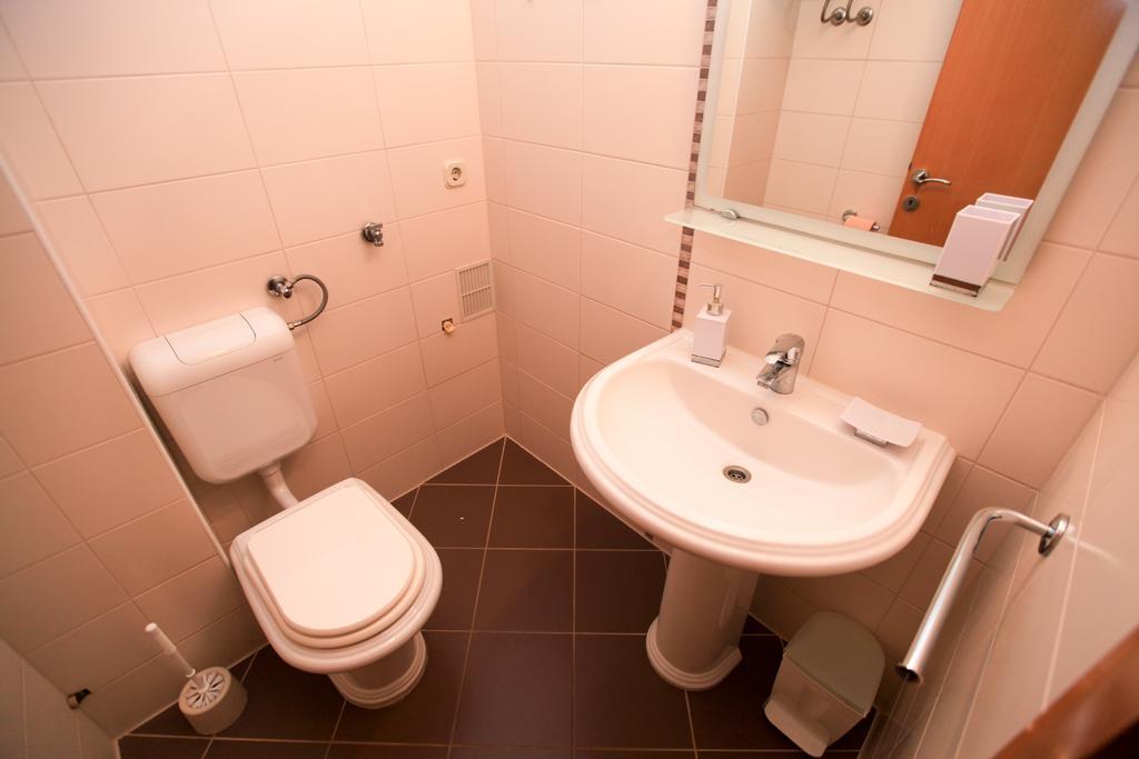 Apartments Miroslav ポヴリャナ エクステリア 写真