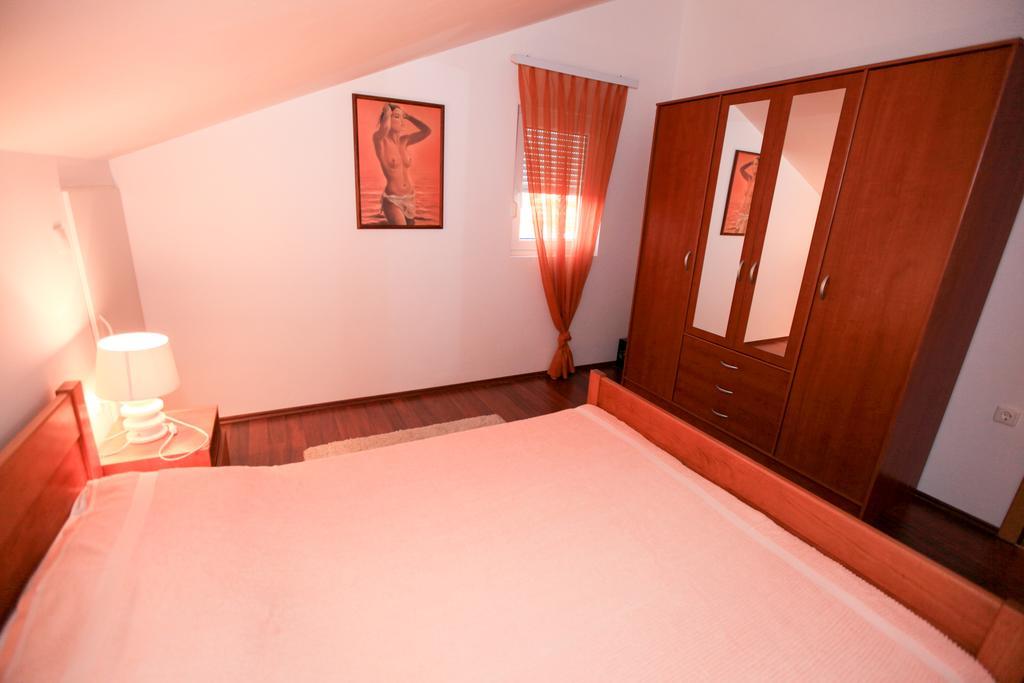 Apartments Miroslav ポヴリャナ エクステリア 写真