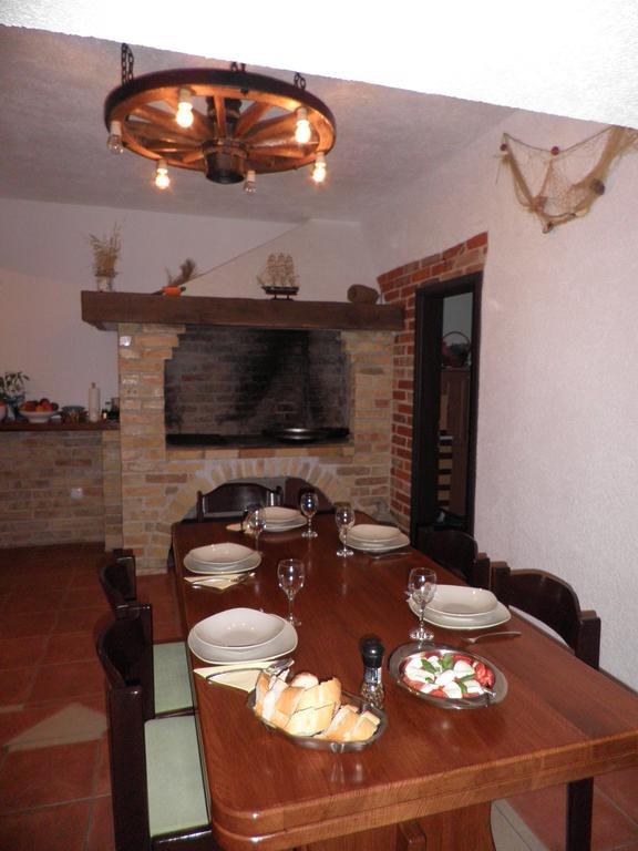 Apartments Miroslav ポヴリャナ エクステリア 写真